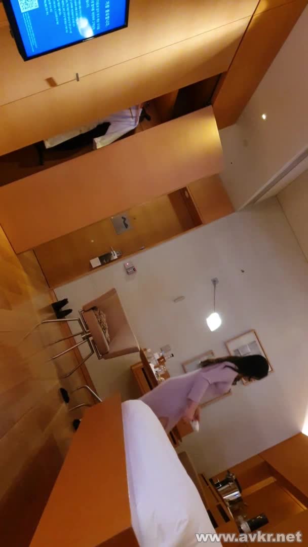 韩国金先生绝版视频酒店约炮极品妹子标签： #约炮 #韩国 #金先生 #极品