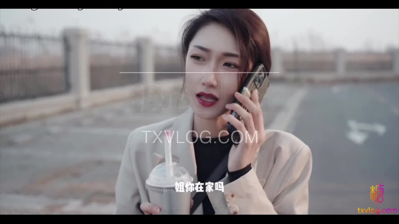 #锅锅酱 【椰乳死库水】性感锅锅技巧侍奉看到肉棒就忍不住想自己坐上去标签： #性感