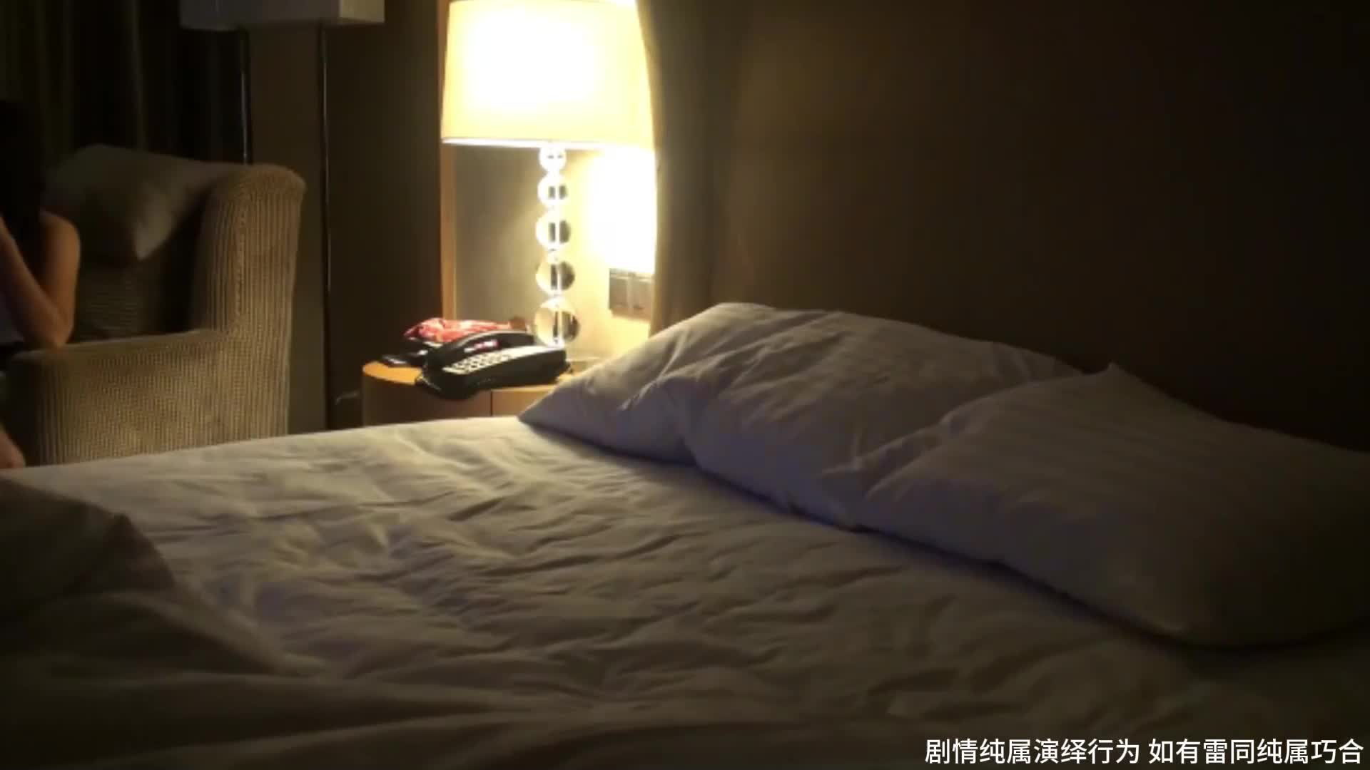 #反差  #少妇  #淫妻【调教极品淫妻】超重磅超刺激绿帽大神，携手单男好兄弟一通3P，两根鸡巴同时进入骚逼和屁眼！！