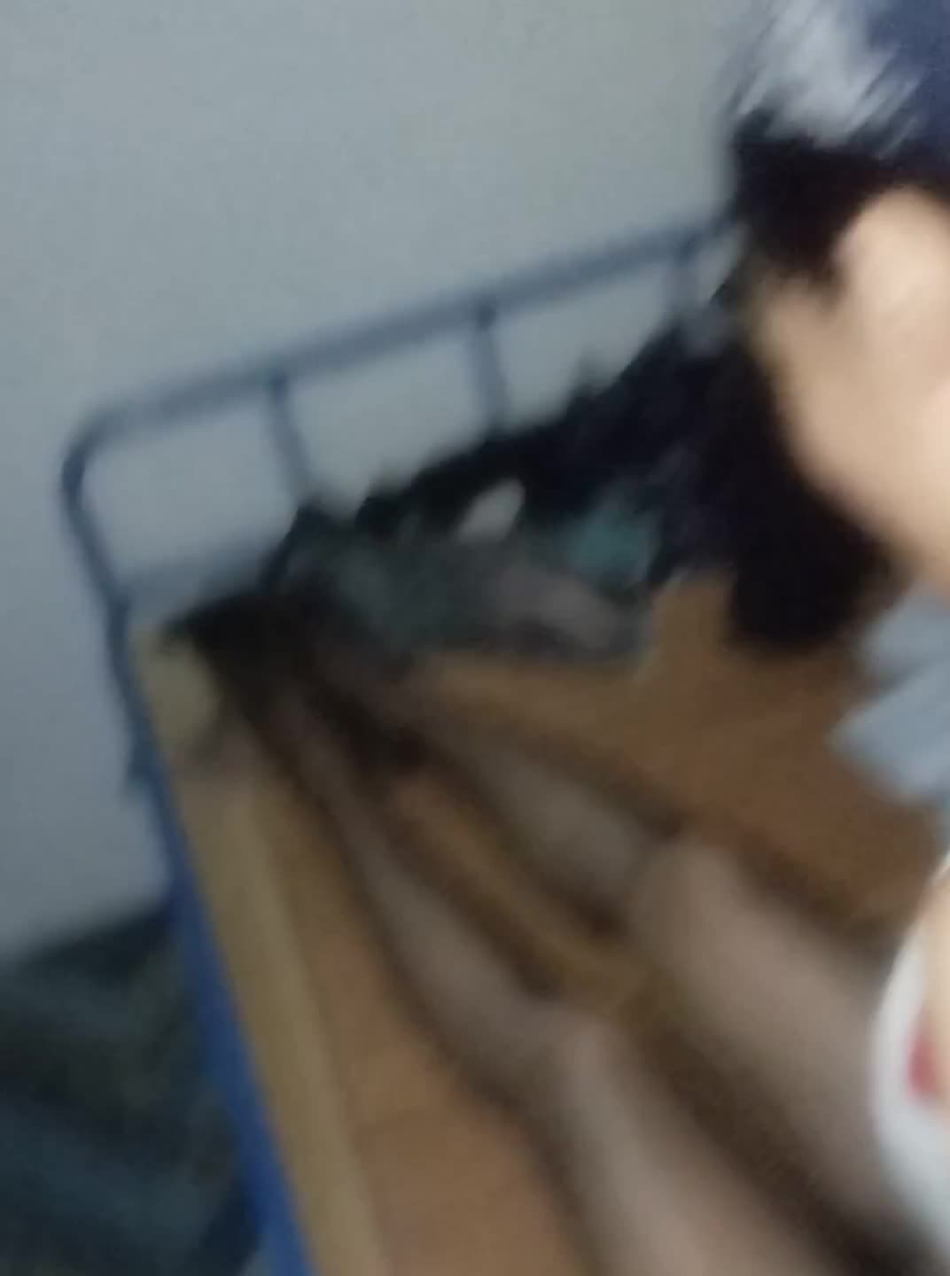 2048.vip-小伙趁老板不在家 和黑丝老板娘在简陋的宿舍里偷情别有一番风味