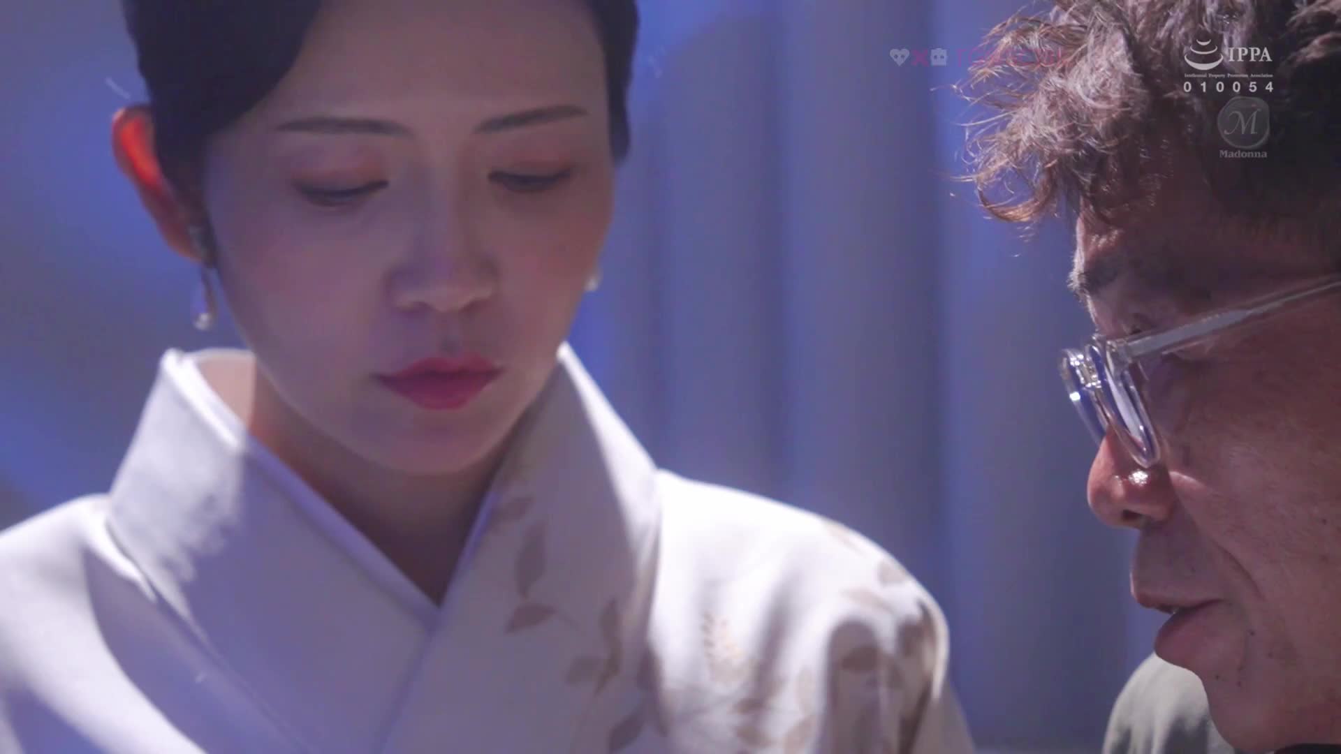 #熟女 #反差 #女神 #少妇 高级人妻妈妈桑夜半献身！沉溺于客人的汗水与激情，闭店后火热中出全程营业全情投入！完整2小时09分钟已更SVIP 解锁百位福利姬