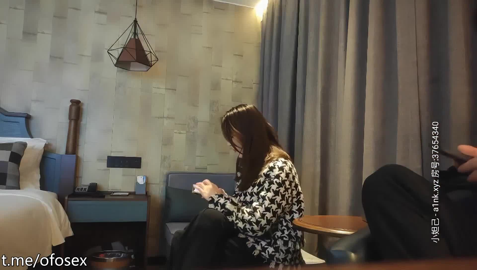 场场高端外围，诚意老实人舍得下本，模特身材高颜值，各种角度完美展示免费开车机器人