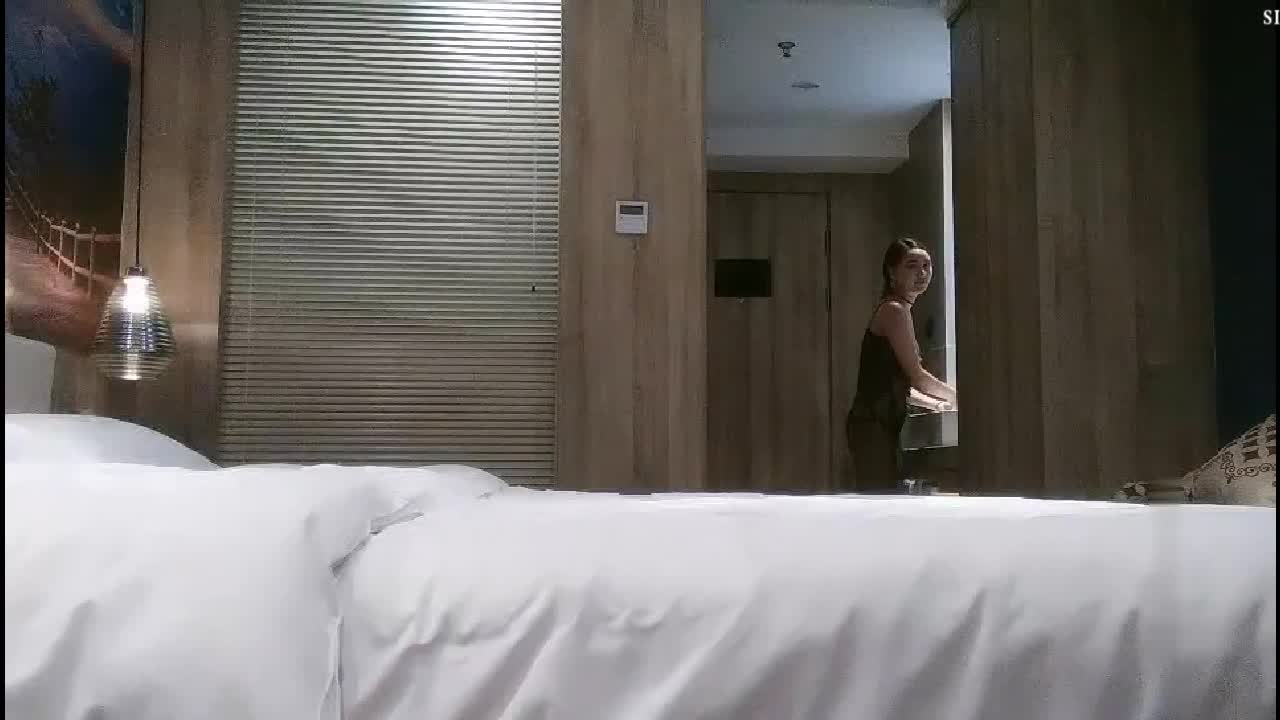 #探花 还是御姐够骚够勾人 妩媚脸蛋软软奶子丰腴好身材，脱光光穿上情趣透视连衣黑丝 触感美妙欲望猛烈狠狠冲刺操爆菊肛交