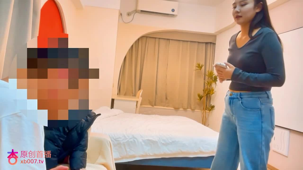 #达达 #杏吧探花约炮微胖兼职外围妹，模样尽显风骚，口活很卖力，在她身材一顿冲刺搞得她浪叫连连，超级反差 绿帽人妻