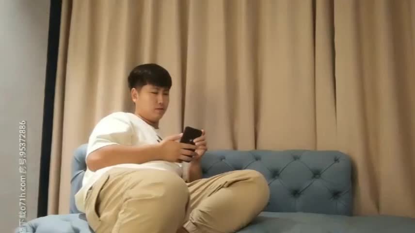 深夜场极品性感妹子，舌吻口交调情扣逼自摸骑乘猛操