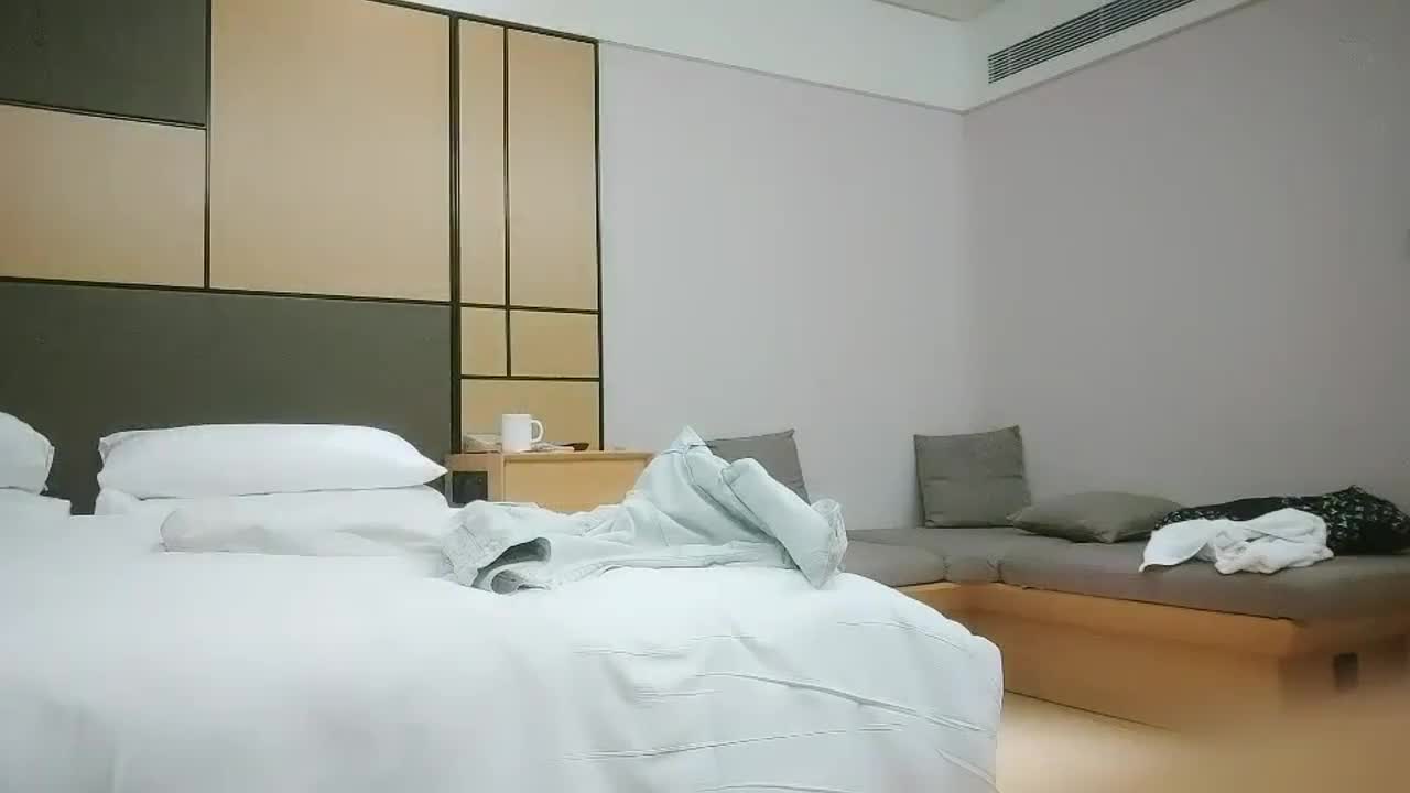 #探花 黑丝高跟美眉  哥哥用力把小骚逼操坏 小骚逼都是水 身材苗条骚话不停消息提取器