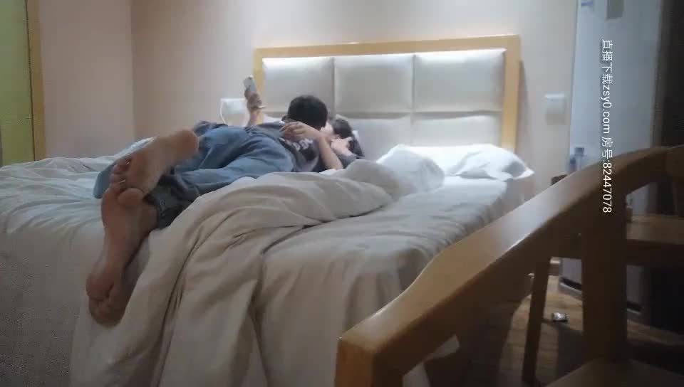 【#91约妹达人】泡良大佬偷拍妹子，多是别人的女朋友哦连续干了两炮，良家美女娇喘不断