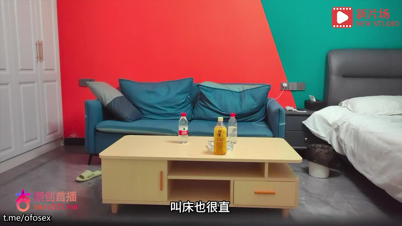 【#杏吧路虎 02】路虎探花3000元约炮模特身材花臂兼职小妹，身材极好还可以抱起来操全自动搬运机器人