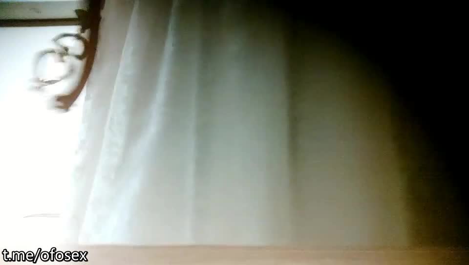 【#哥现在只是个传说】09-23 甜美系外围极品美女，迫不及待撩起裙子摸，穿上连体网袜猛怼骚逼探花精选