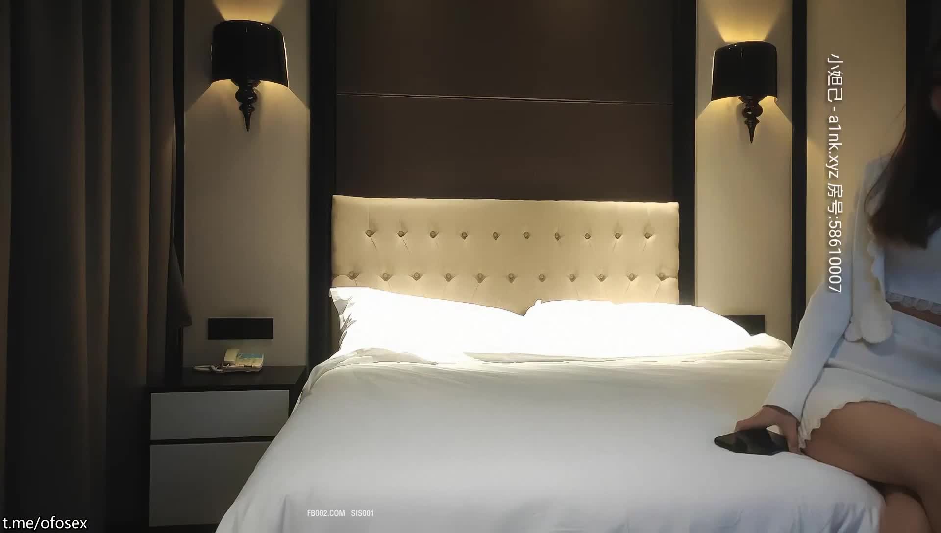 3000网约外围，极品女主播夜晚兼职，苗条美乳高颜值裸体横陈随意干消息提取器