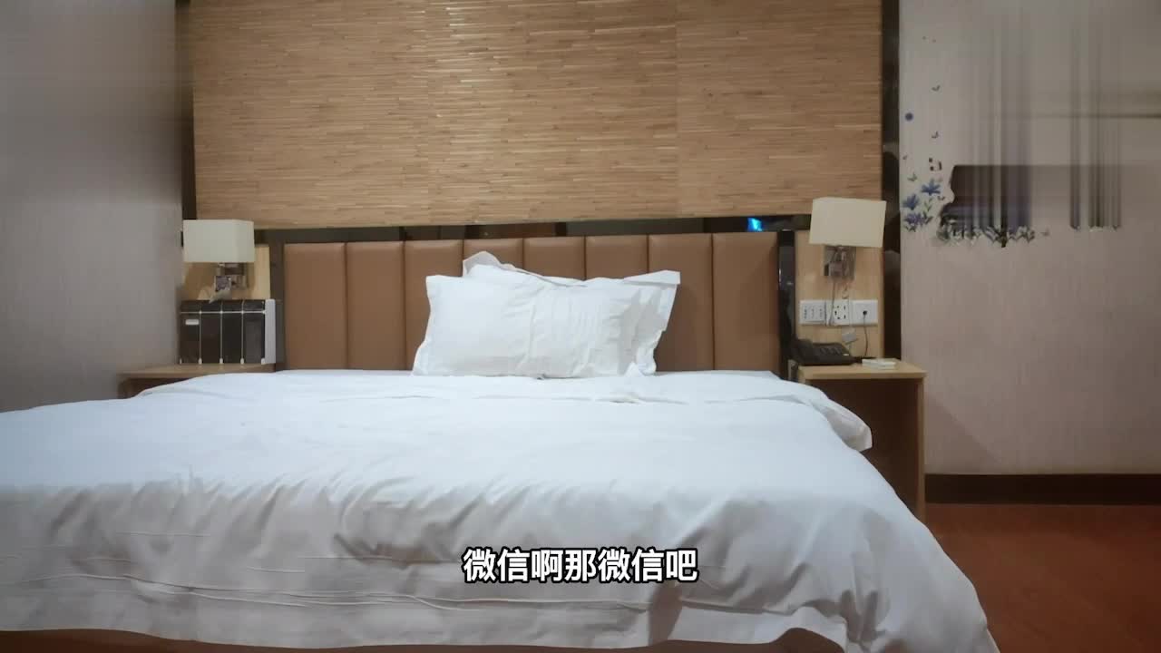 #探花 约的极品高端伴游女郎星际探险的旅途中，只剩下女侦察兵周玲珑和你两个人了_NovelN小黄文AI机器人