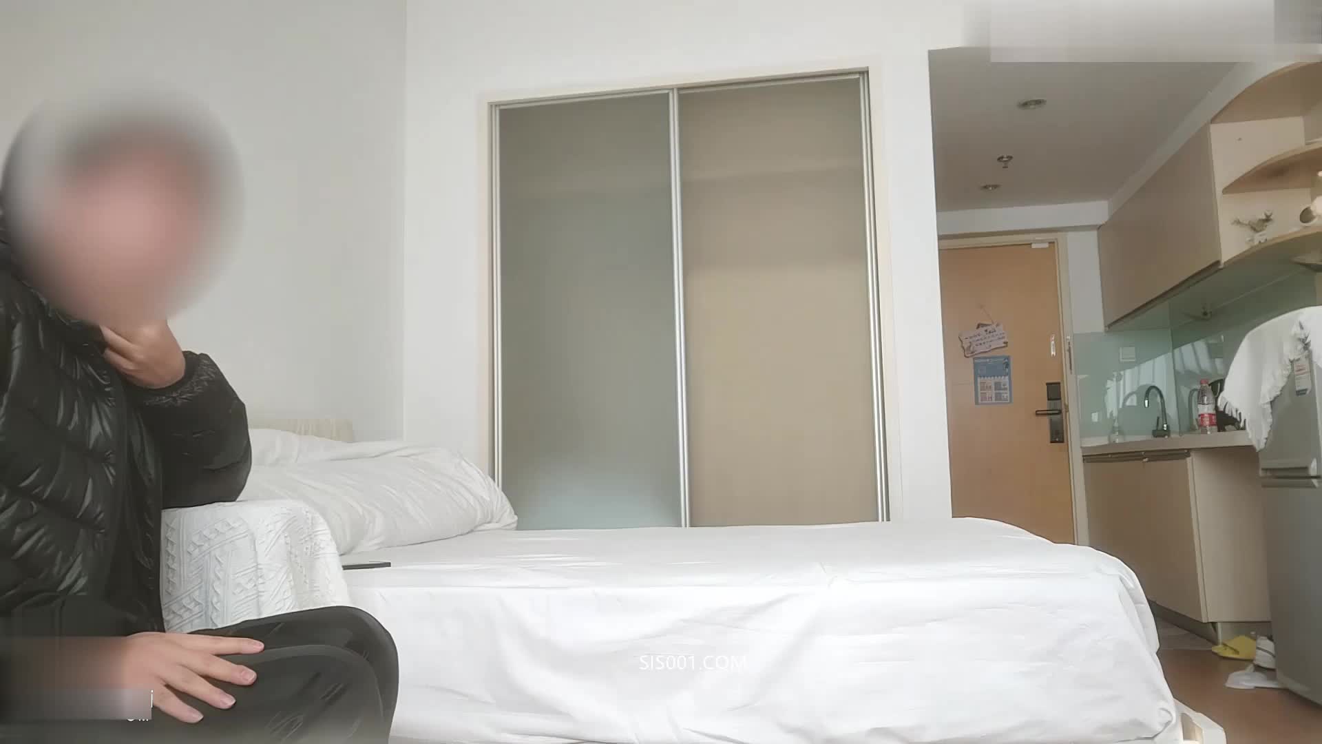 #探花 短发气质美女