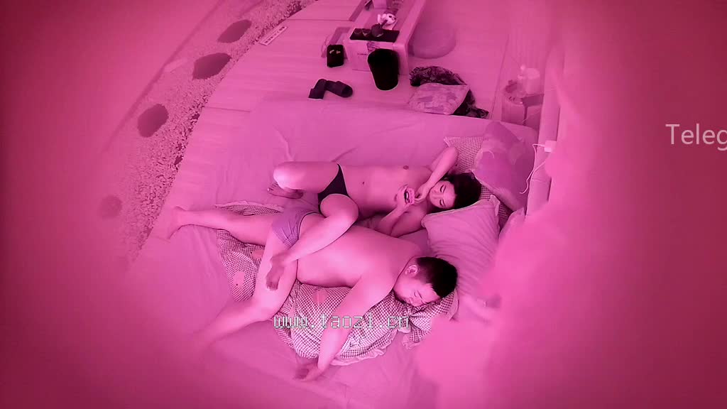 #偷窥酒店偷窥第三视角#情侣大屁股少妇酒店啪啪不让你亲 有口臭