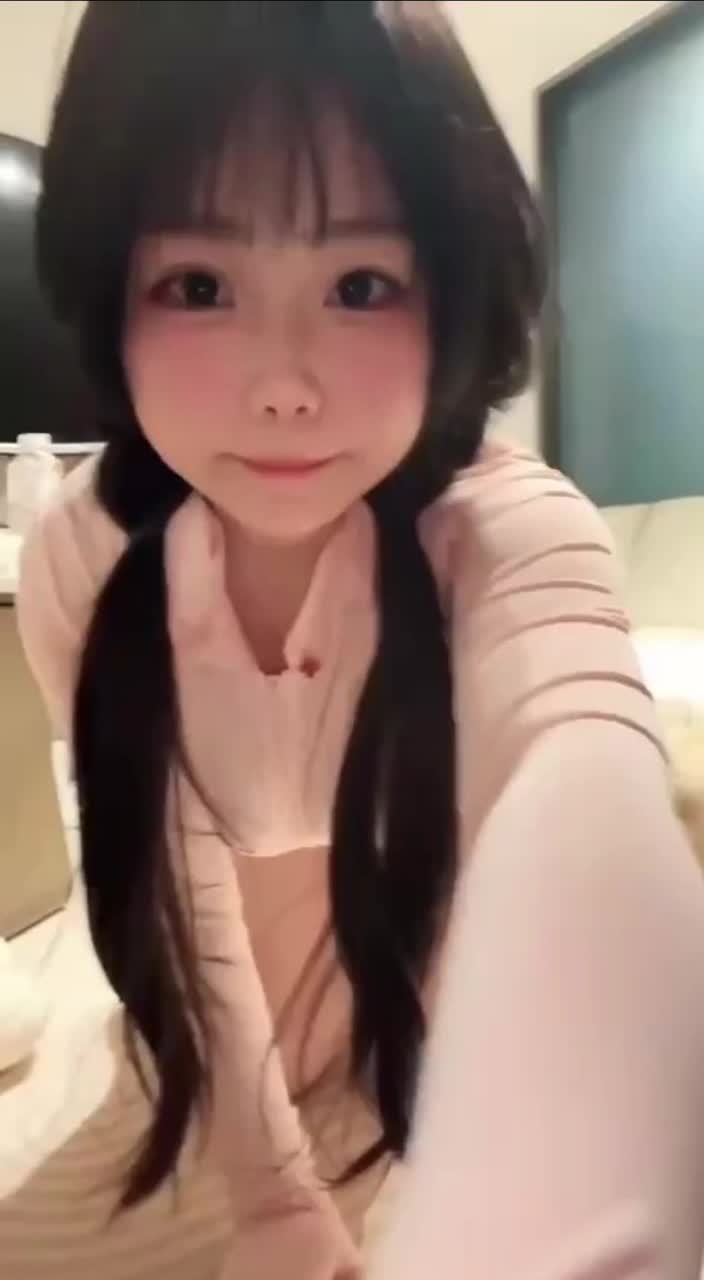 #凹凸曼 #反差 #萝莉 抖音极品美女主播 白嫩大奶骚舞诱惑评论区观看合集