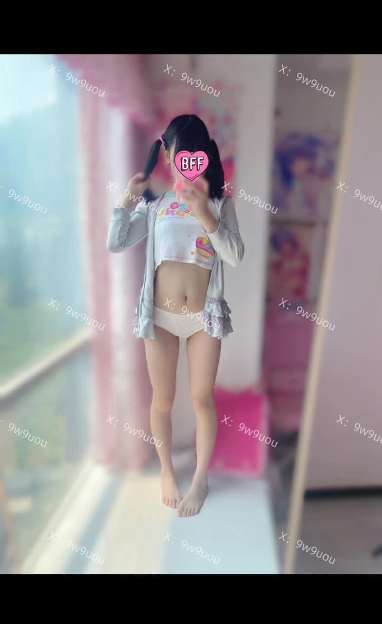 #萝莉 #福利姬 #母狗 推特双马尾嫩妹小萝莉 可爱诱人 极品小母狗评论区观看合集