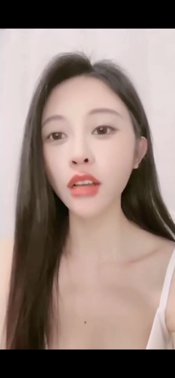 #萝莉 #反差 #母狗 #福利姬 高颜值美女1对1自慰裸聊评论区观看合集