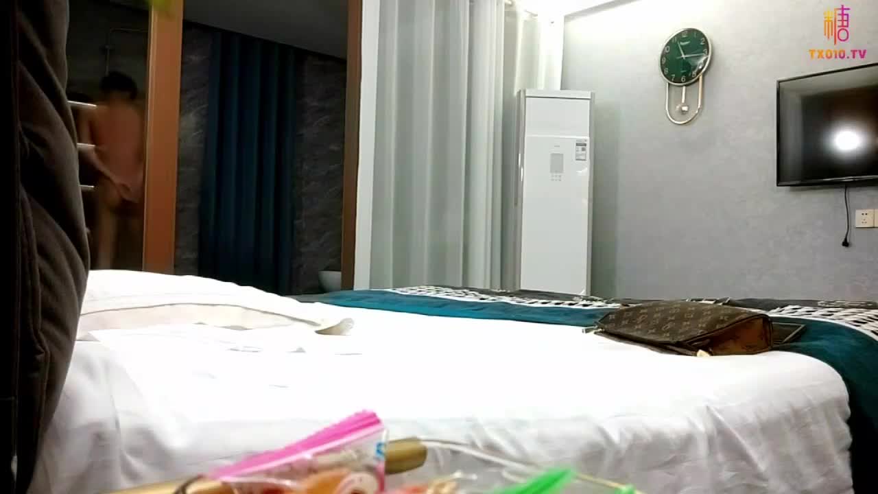 #按摩 #技师糖心探花秦总会所探花02年黑丝前台长相甜美口技毒龙让人爽翻天