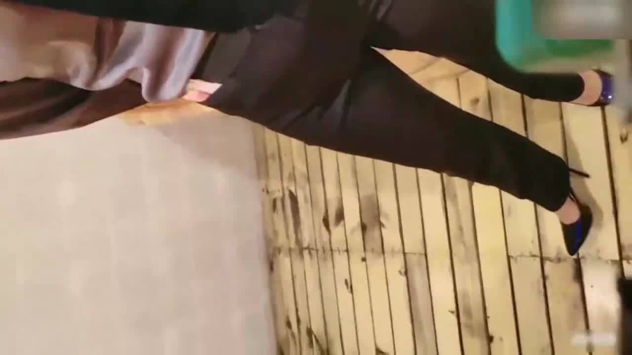 真实勾搭按摩会所经理，高价拿下送她男友一顶绿帽