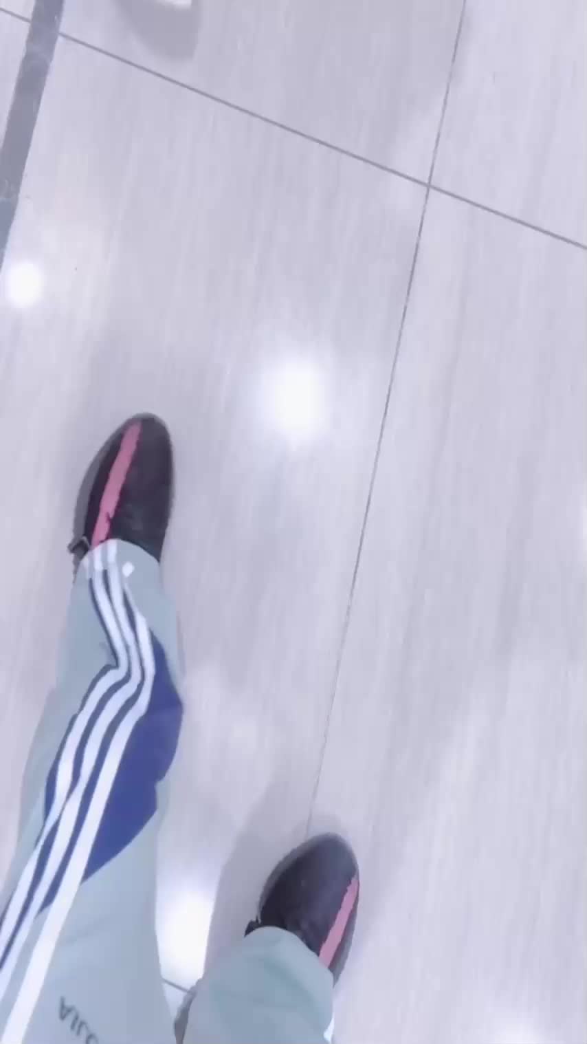 2048.vip-意淫自己妹妹] 妹妹在河边借读室读书看见她一身稚嫩的学生装顿时鸡儿梆硬拉到无人角落扯下她的粉红内裤开操无水印原版