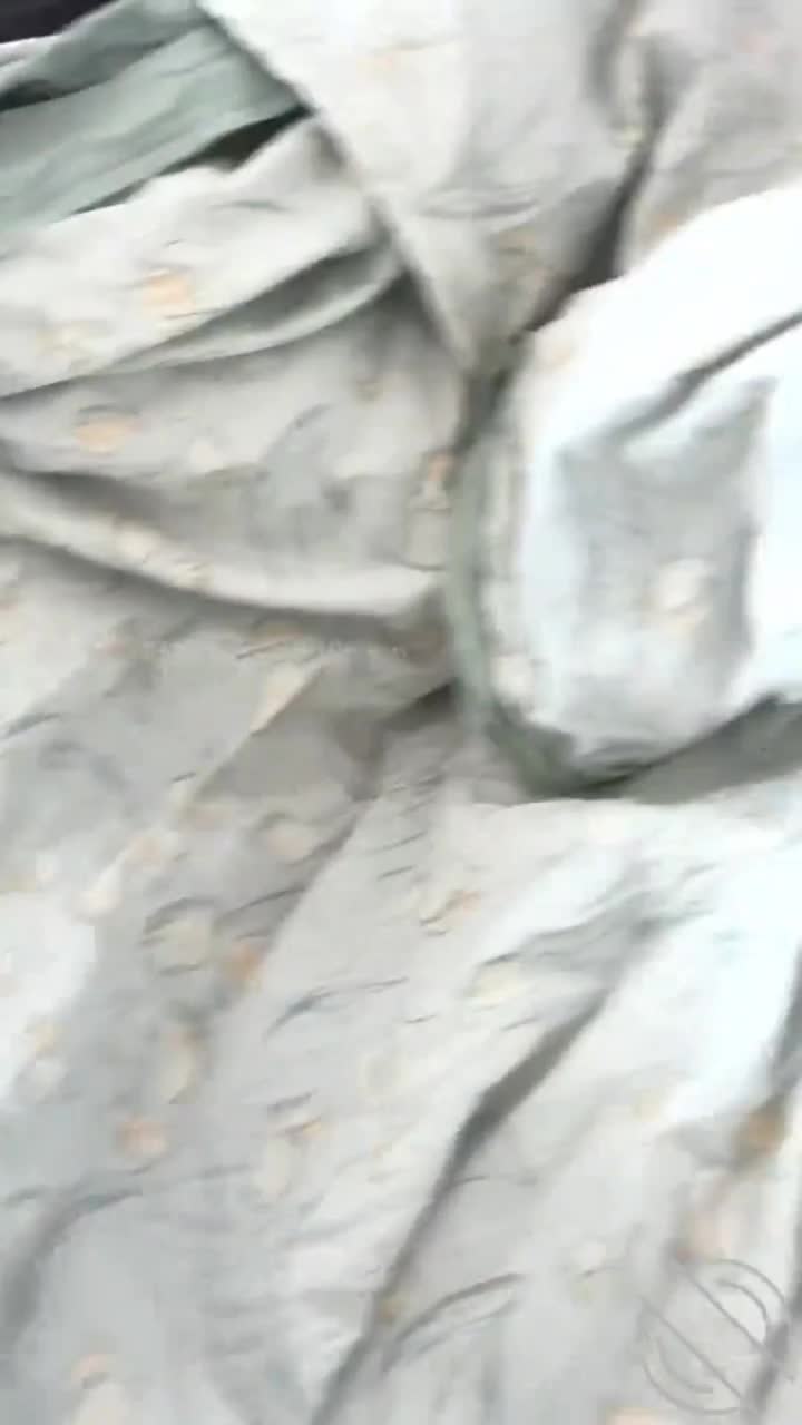 #大胸妹妹会喷奶 #少妇 #人妻　　【海角精选】久违的感觉。小穴暖暖的包裹着我的鸡巴，说不上来的爽，可能因为太久没有操老妹的原因，最后真的控制不住，射在老妹茂盛的小森里上。