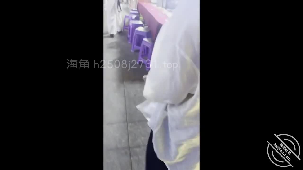 #姐姐的奶味【海角精选】陪巨乳姐姐逛街，开房打炮，惊现情趣连体衣￼￼