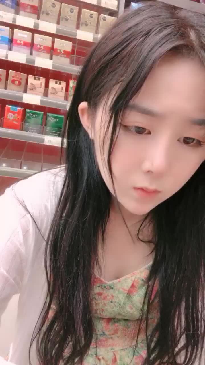 2048.vip-精品推荐 主播【甜甜小妖】骚货超级主动，上班便利店内，掰穴自慰，干炮，口交，啪啪啪