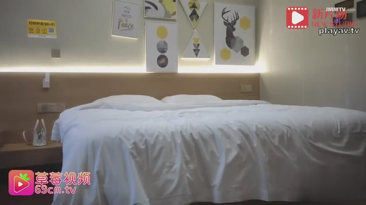 #国产 #无码 #骚货 #反差 #母狗 约操极品性感瑜伽老师,身材柔软口活一流,还会按摩体验多种服务