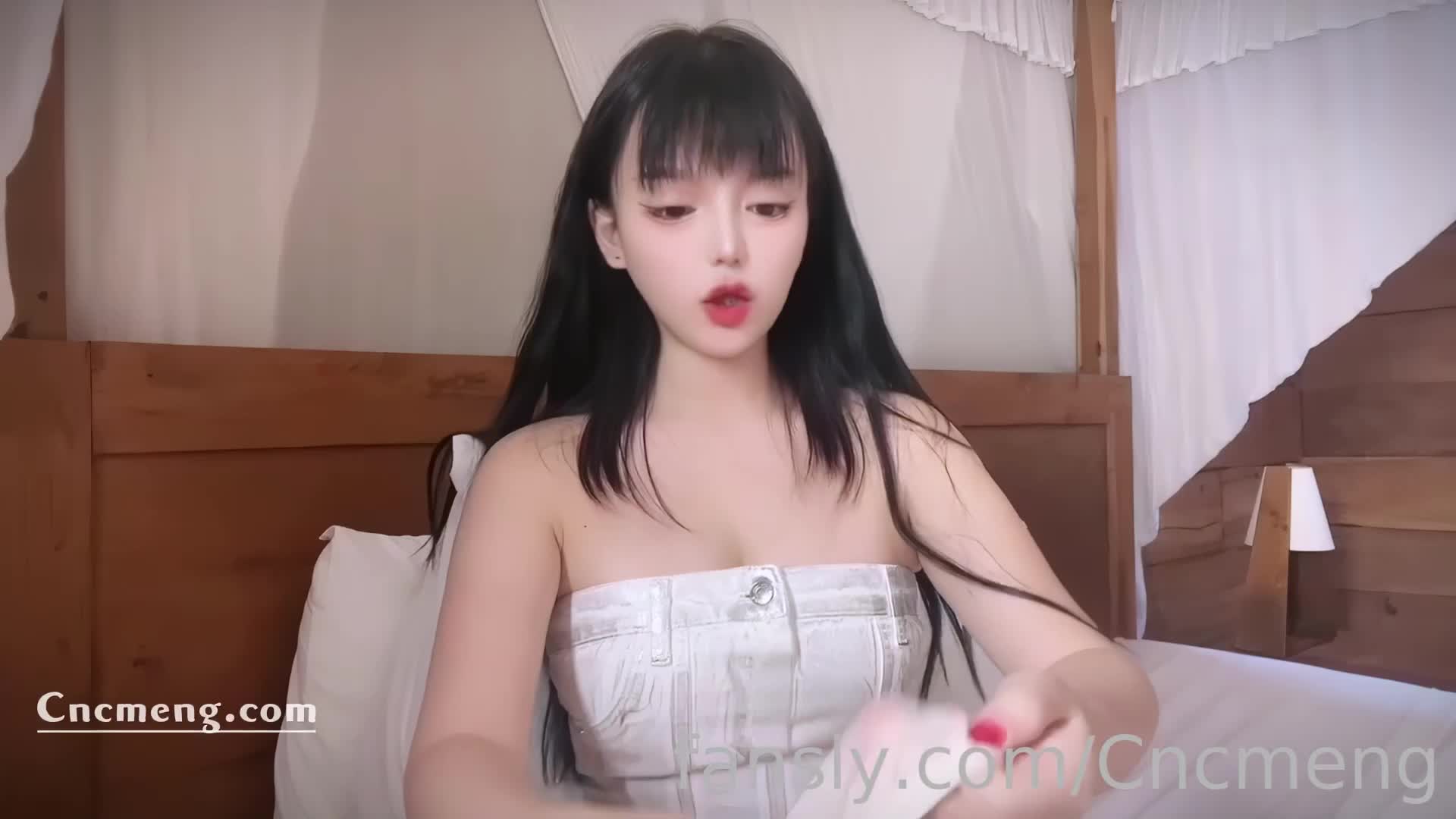 #反差 #福利推特 欲梦 绝美反差母狗 各种制服诱惑 道具紫薇 剧情啪啪 评论区拿资源