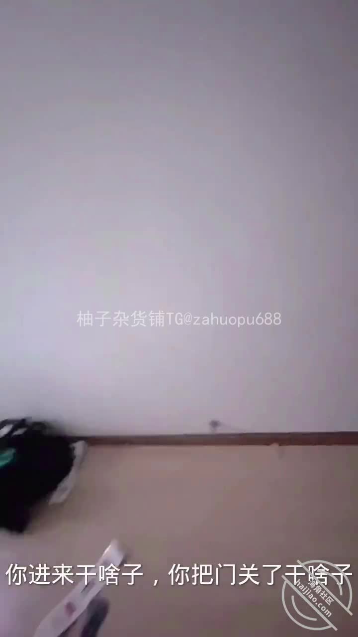 #乱伦爱好者我和妈妈(26)爸爸在客厅打王者，我在操妈妈金币贴，不要说我不够意思，-乱伦爱好者#海角社区 #真实剧情 #乱伦