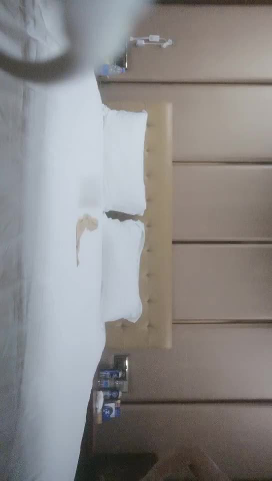 #少妇 #出轨    出轨，娇俏小少妇_肤白貌美又听话，各种姿势卖力干得娇喘不停，刺激爽歪歪