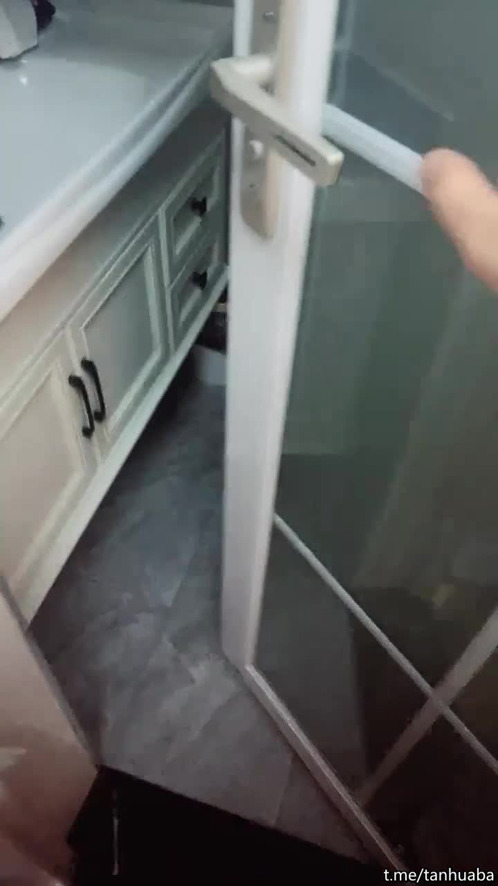 #少妇 #偷情   偷情，少妇身材天花板，上下皆粉嫩，无套啪啪，性生活高潮