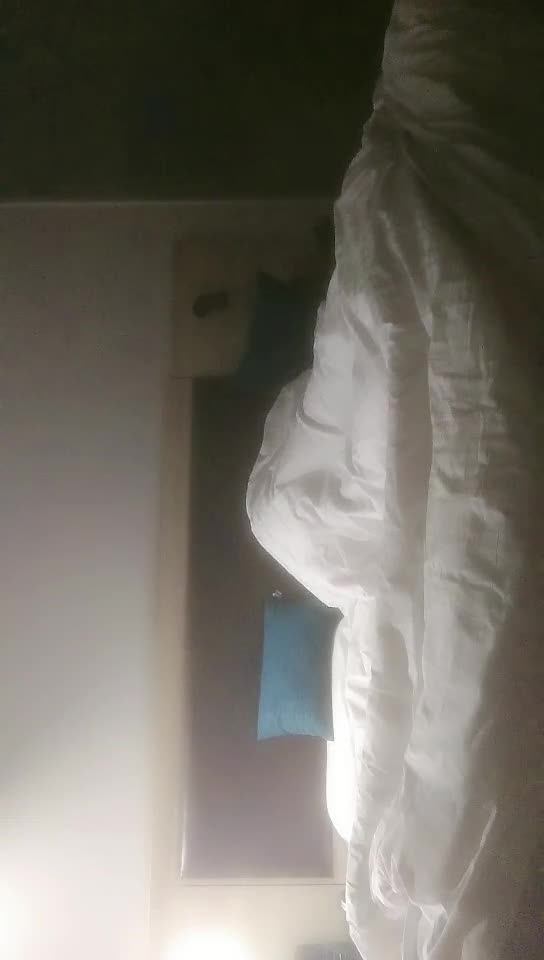 #少妇 #偷情   偷情，深夜酒店约炮，扣穴调情少妇想要了，正入抽插娇喘呻吟，上位骑乘扭动小腰，非常激情