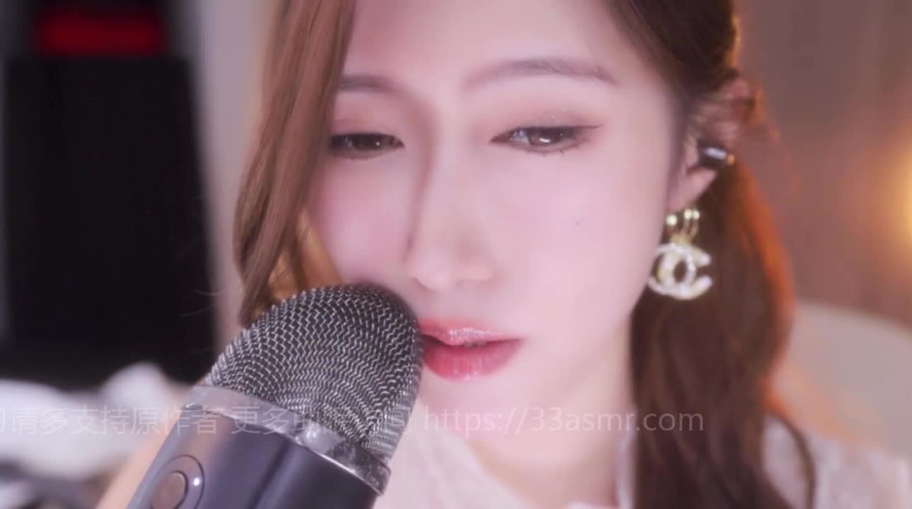 表情淫荡的口腔音 片段 #ASMR #AD #频道推荐同人音声|ASMR集合频道开通欢乐大会员，精品内容畅享