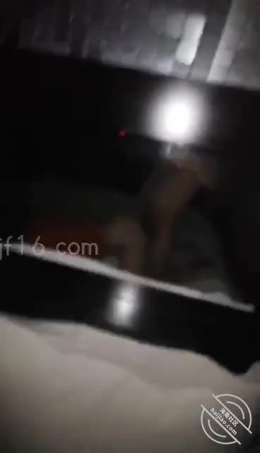 43 酒店内疯狂惨叫！内射口爆极品朋友妻！全长38分钟！
