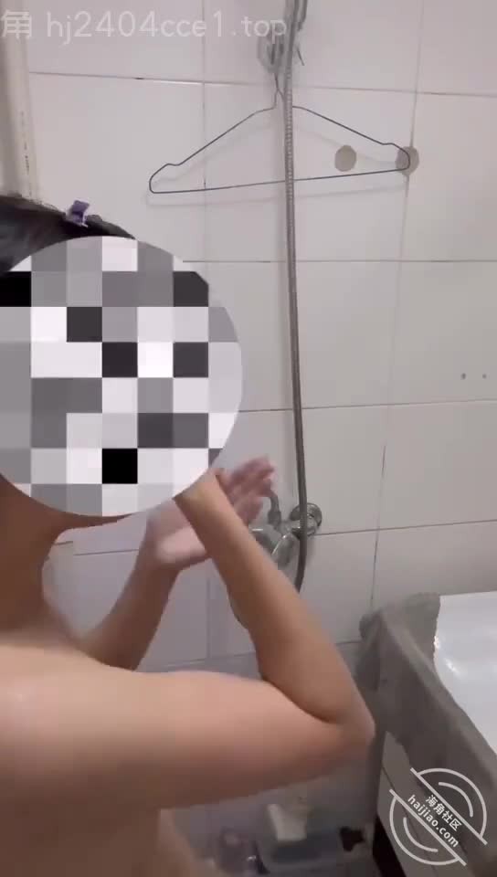 #海角社区 #和妹妹同居的生活（原创）大学妹妹同居系列…39妹妹主动给我发洗澡视频