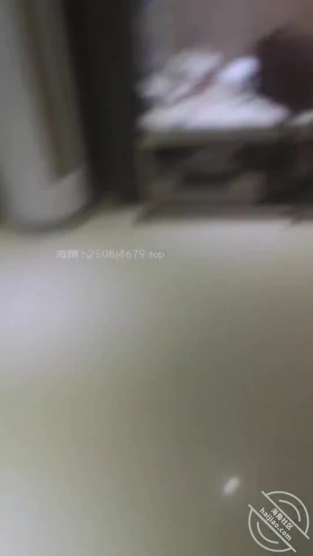 作者： #海角社区 #续写金瓶梅主题：小姨子和网友撩骚，边看黄片边被我干，很是刺激