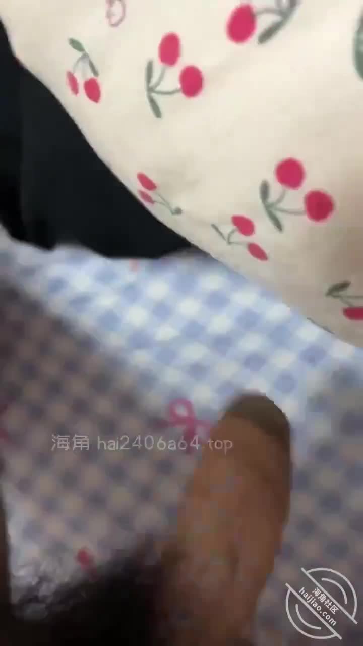 #海角社区 #我的巨乳亲表姐54：我来了兄弟们！继续调教亲表姐，操的姐姐直喊爸爸使劲操我！最后内射！