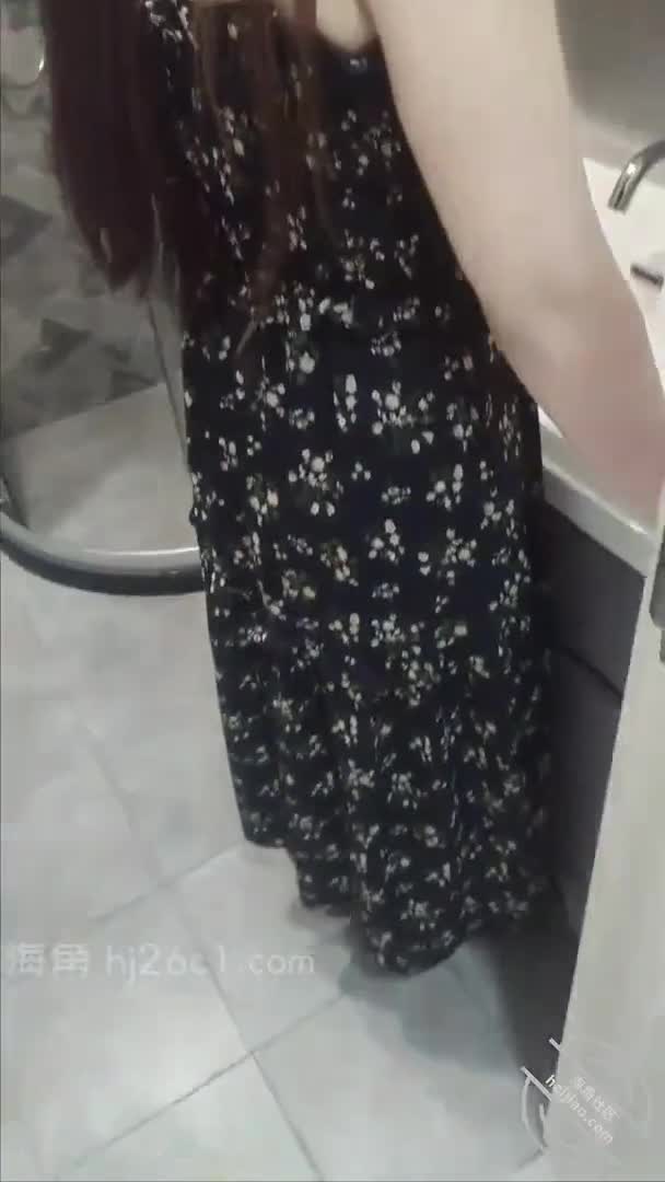 #海角社区 #乱伦 #巨乳 #内射中出大胸嫂子，新买的内衣勾引我