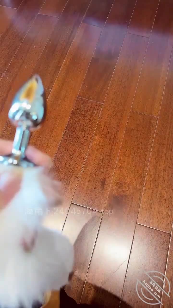 作者：#海角社区 #会喷水的亲姐姐主题：【高清55分钟】头天和姐姐回家路上强行在路边内射，第二天居然要求吞精当狗