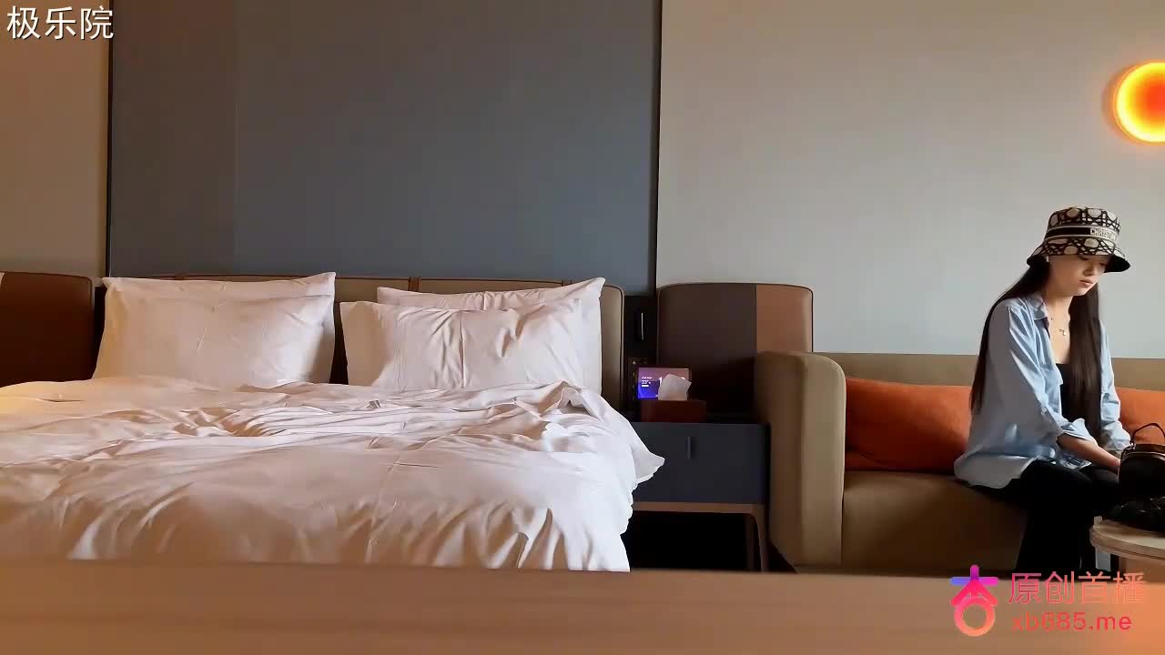 普朗克杏吧普朗克3 - 今天约了一个大长腿嫩模，腰细屁股圆，讲话很温柔最后被我偷偷种下惊喜，脱衣服一帧未剪辑，满足兄弟们癖好#普朗克 #黑丝 #探花 #反差 #打桩