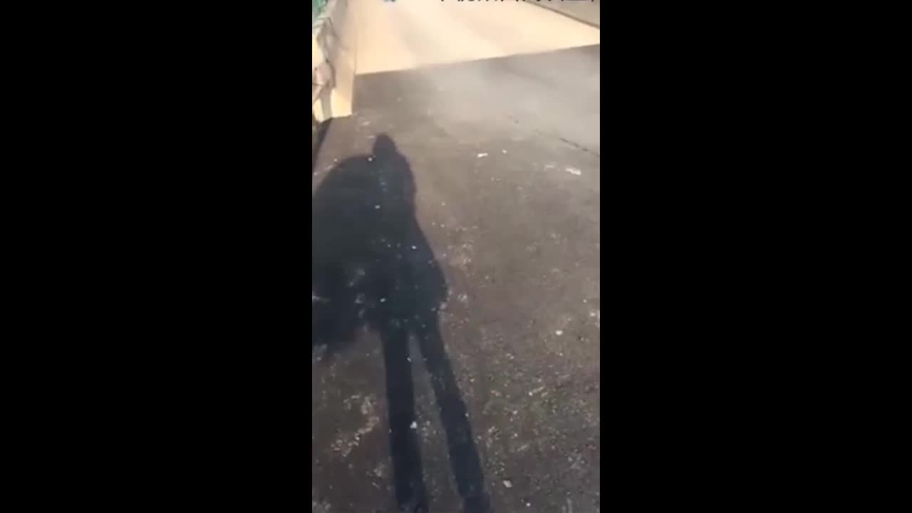 【户外勾搭】打野勾搭工人厂房里就干起来