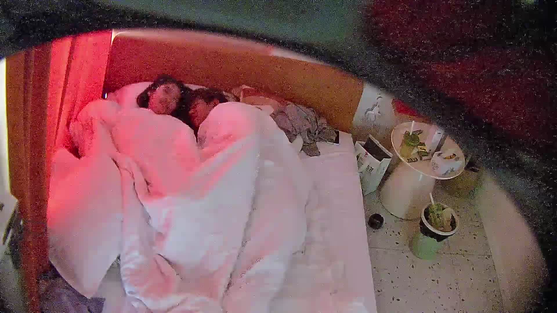 2048.vip-酒店偷拍无水印原版 8-2 好漂亮的酥胸美女 在酒店被男朋友缠着打炮 只想传统式 无奈还是被后入