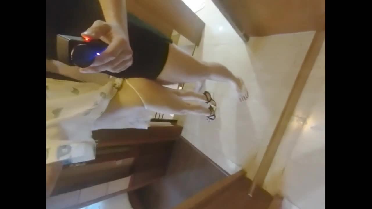 素人搭讪轻孰美乳小姐姐完美的约会