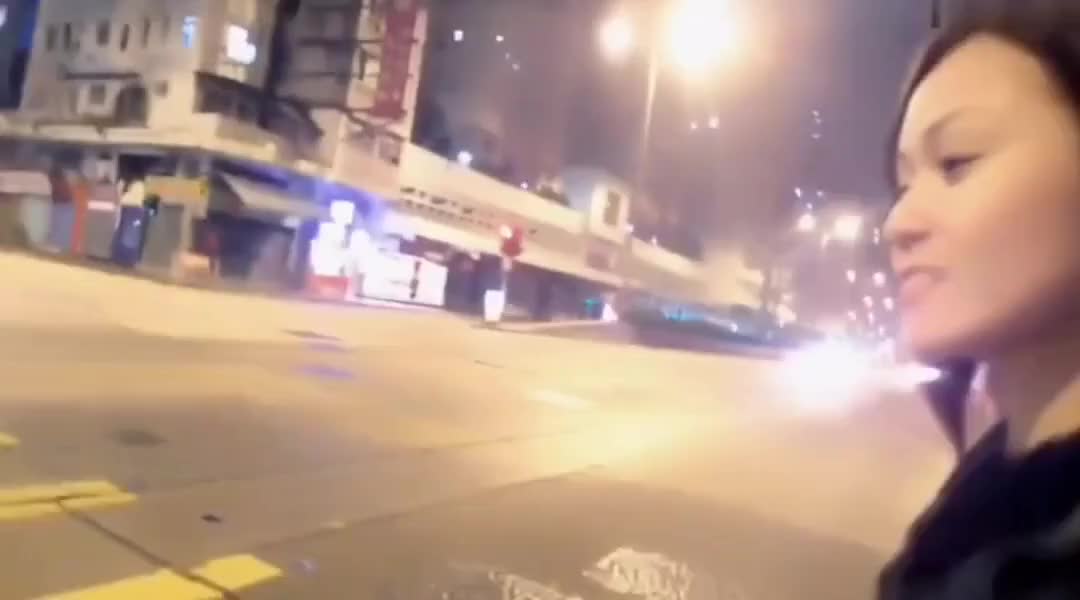 香港街头搭讪刚下班的极品巨乳美女回家干炮