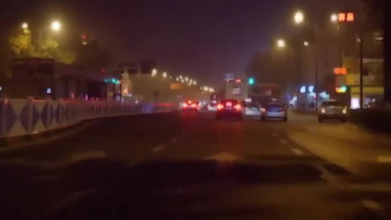 【真实搭讪】路边泡良巨乳女神教学级搭讪对白