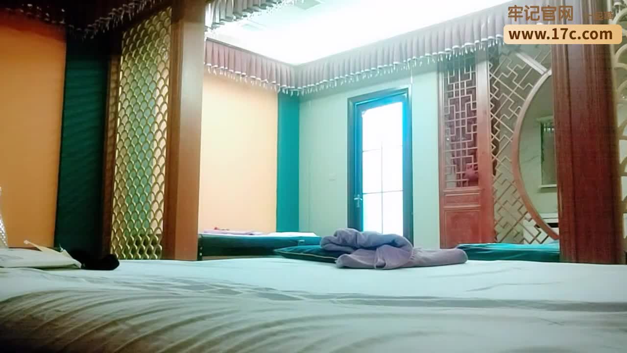 按摩会所店巨乳女技师95服务口活很棒 #按摩 #会所 #偷拍