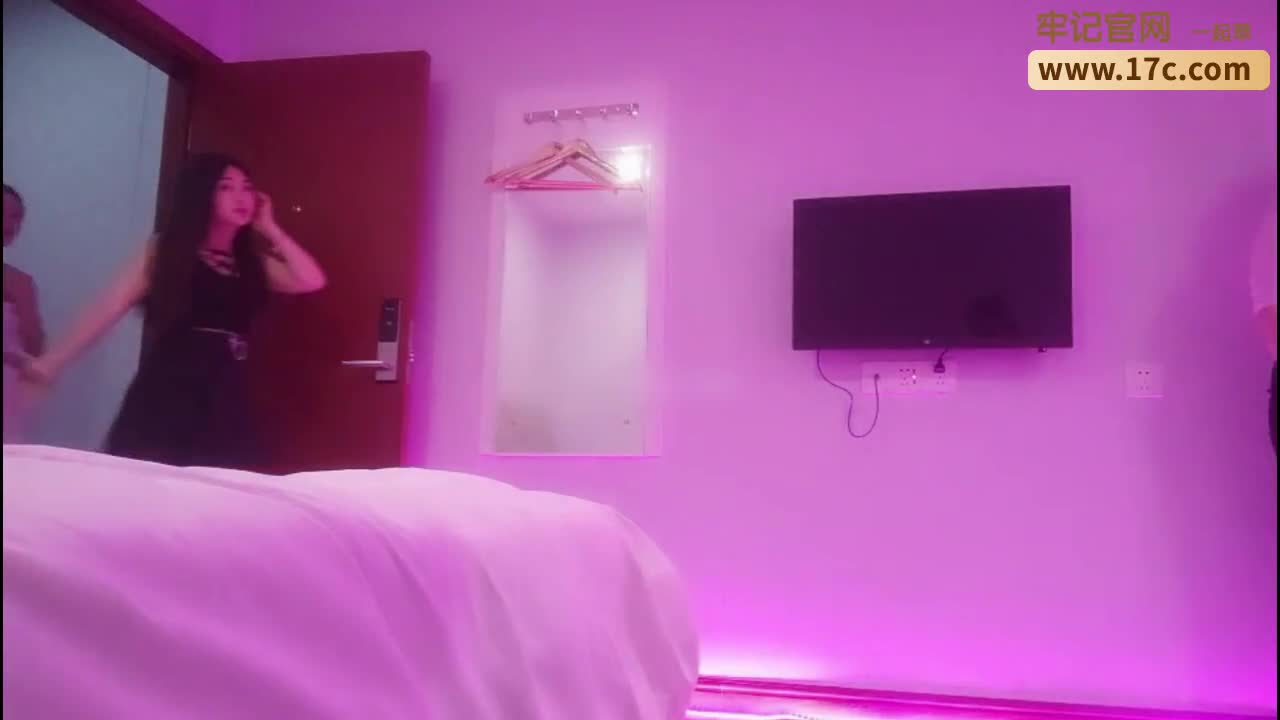 按摩会所嫩模大哥豪横一排排等着被点御姐美女口活春宵惟妙惟肖！ #按摩 #会所 #偷拍