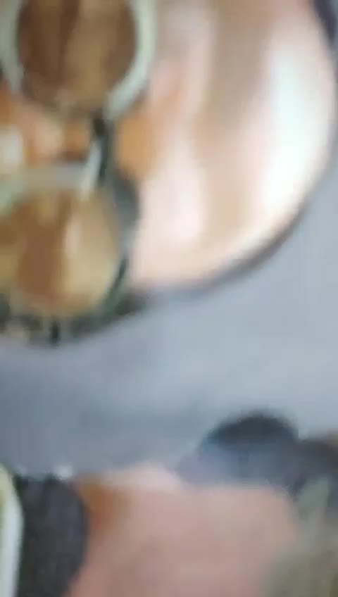 城中村站街扫街抹了点印度神油药效还没发挥就去鸡窝挑了个高挑东北妹子身边颜值很棒后入狠狠的爆插 #站街 #探花 #城中村 #人妻