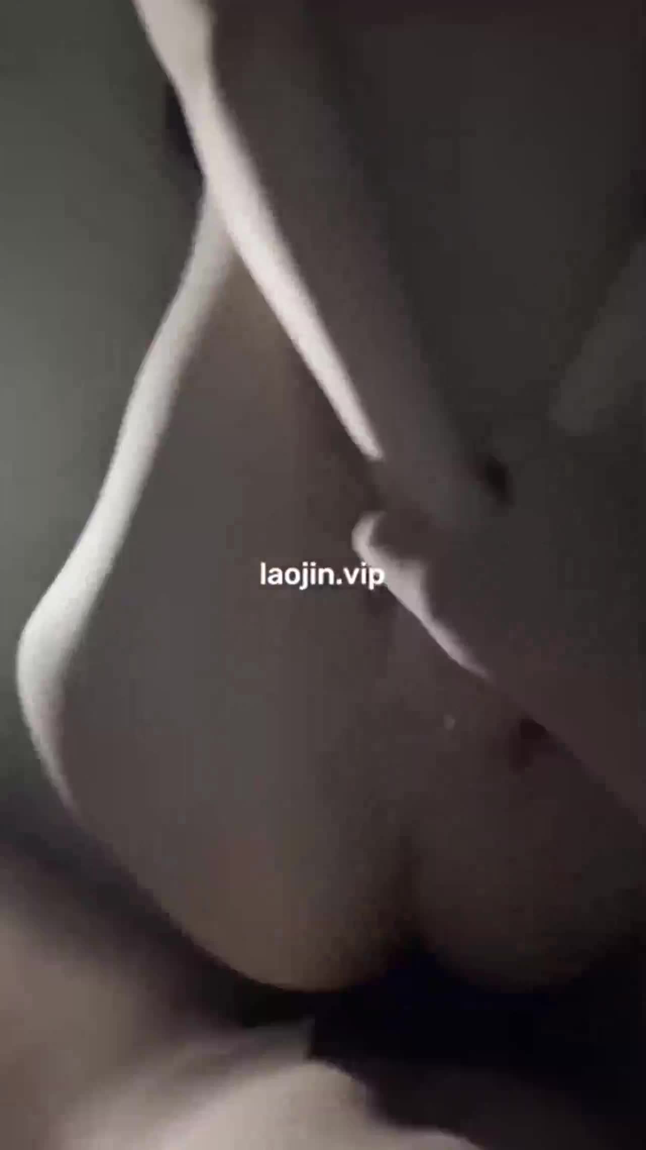 【原档泄密】23岁白富美小姐姐，完美露脸，学舞蹈身材真好，蜜桃臀美穴被狂草好几次！