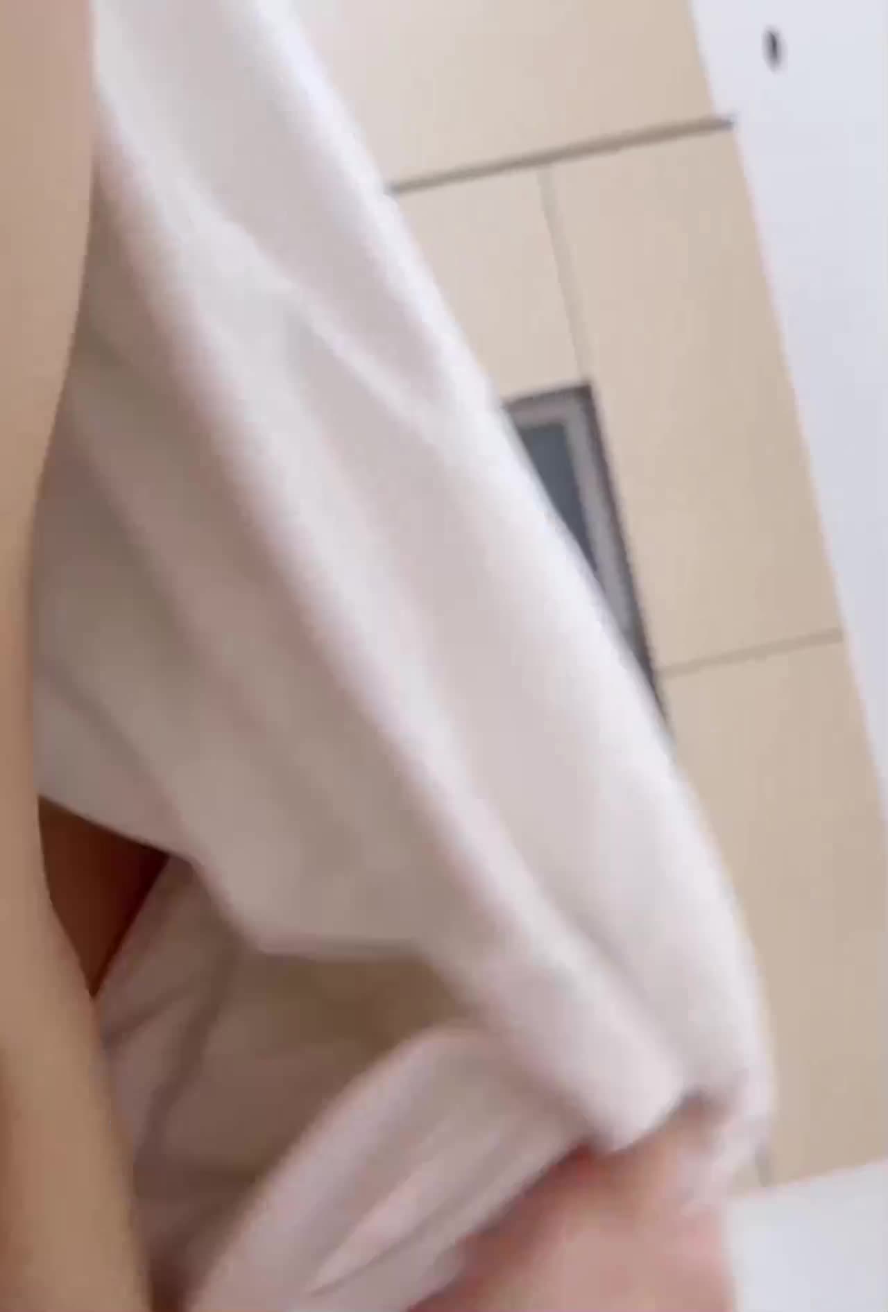 色诱姐夫换旅游票肉偿献身临行狂操精液灌满整个骚穴